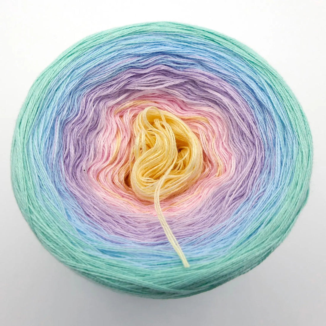Bobbel Farbverlaufsgarn Pastell Regenbogen Bobbeltastic